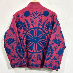 Veste brodée Suzani de qualité supérieure cousue à la main ouzbek Boho vêtements d'extérieur pour femmes à la mode disponibles pour l'exportation depuis l'Inde - Product Image 2