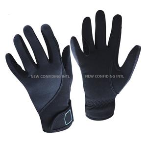 Guantes de invierno de cuero ecuestre optimizados para rendimiento Personalización de microtelas Equipo deportivo de seguridad para carreras OEM - Product Image 6