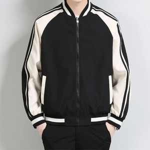Veste bomber pour homme en polyester et coton rembourrée, chaude et isolée pour l'hiver, vêtement décontracté, logo personnalisé, vente en gros - Product Image 4