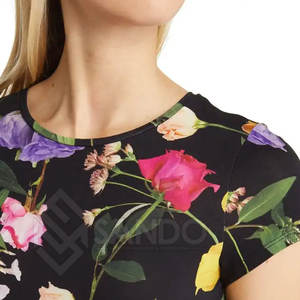 Camiseta de Mujer 100% Algodón con Cuello Personalizado, Logotipo OEM, Diseño de Color Personalizado, Sublimación, Transpirable, de Secado Rápido, Profesional para Verano - Product Image 5