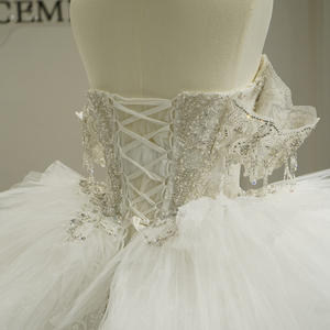 Vestidos de Novia Modernos Clásicos con Cuello Barco, Borlas, Volantes y Encaje, Largos hasta el Suelo, con Flores y Cristales, Modelo GT26060 - Product Image 6