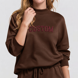 เสื้อสเวตเชิ้ตผู้หญิงสีน้ำตาลปักลาย คอเต่า แขนยาว ผ้าฝ้ายถัก สไตล์ลำลอง ใส่ได้ในฤดูใบไม้ร่วง ออกแบบลายตัวอักษรได้ตามต้องการ - Product Image 1