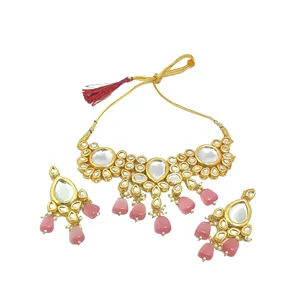 Ensemble de bijoux fins Kundan rose clair, style vintage de luxe, avec des pierres principales en perles et diamants, cuivre rhodié, pour cadeau de mariage - Product Image 3