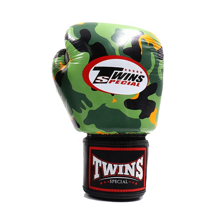 Twins Winning Gloves Green Boxing Gloves Venum Twins Special