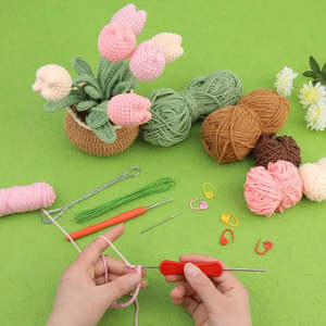 Pot de fleurs en crochet style simple en peluche, fabriqué en fil - Product Image 5