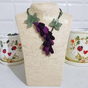 การออกแบบลูกไม้เข็มสีทองทำจากสแตนเลสพร้อมพวงองุ่นดอกไม้สีม่วงผีเสื้อลายหัวใจไข่มุกเพชร - Product Image 1