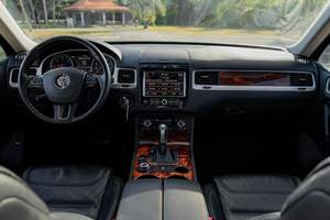 Volkswagen Touareg TDI Lux 2012 Usado, Sin Reserva, Turbodiésel V6, Tracción en las Cuatro Ruedas, Sin Modificar - Product Image 4