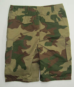 ผู้ชายขายส่งที่กําหนดเองผ้าฝ้าย 100% OEM เย็บปักถักร้อยโลโก้เด็กกางเกงขาสั้นพรางสินค้า - Product Image 6