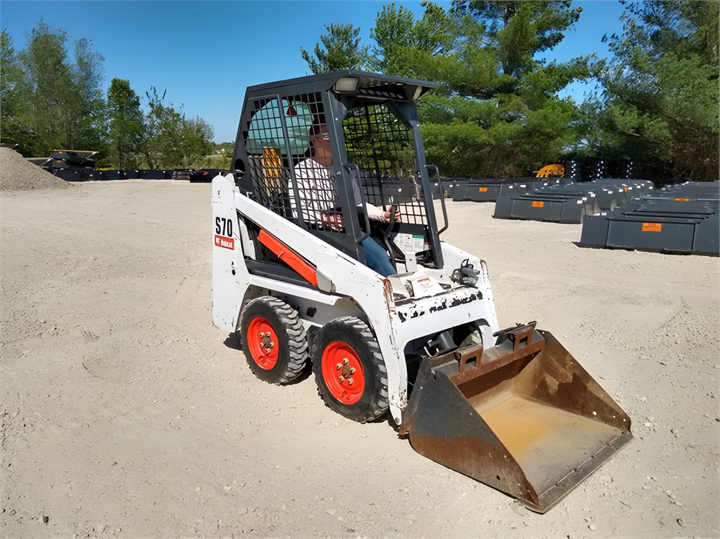 USED BOBCAT S70 SKID STEER AFFORDABLE WITH DIESEL ENGINE LOADER SKID STEER READ to SHIP CONSTRUCTION MACHINERY