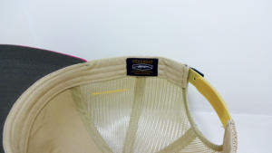 Gorras Trucker de 5 Paneles con Logotipo Personalizado Tejido al por Mayor, con Cierre Ajustable y Malla Transpirable en la Parte Trasera, ODM/OEM, Vietnam - Product Image 3