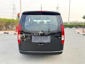 New Hyun dai Sta ria Comfort Automatic transmission 7 Seater Horsepower 100 - 199 HP - Product Image 6