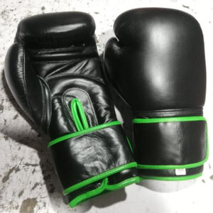 Guantes de Boxeo de Cuero Genuino con Logotipo Personalizado, Transpirables, Ligeros, con Cierre de Gancho y Bucle, Ajuste Universal Profesional/de Entrenamiento - Product Image 1