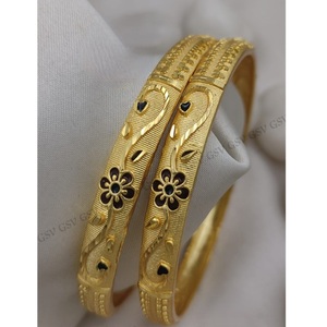 Conjunto de cuatro brazaletes tradicionales chapados en oro de un gramo de aspecto sencillo para mujer, joyería Nupcial Étnica para boda y fiesta - Product Image 1
