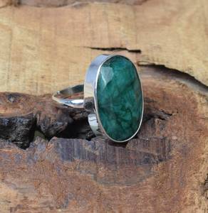 Bague en argent sterling 925 émeraude, pierre précieuse de coupe ovale, fabrication artisanale, pierre de naissance de mai, bijoux en pierre naturelle, cadeau pour femme - Product Image 4