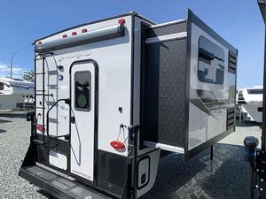 Nueva Camioneta Camper 2026 con Baño para Campamentos al Aire Libre, Hecha de Material Resistente - Product Image 2