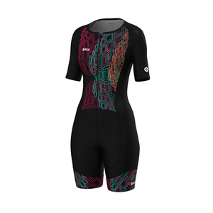 ชุดปั่นจักรยานสำหรับผู้หญิง GIRO-1 สีดำ ชุดเสื้อเจอร์ซีย์แขนสั้นและกางเกงขาสั้น - Product Image 1