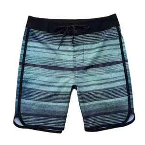 กางเกงขาสั้นผ้าคอตตอนแบบถักสำหรับออกกำลังกายของผู้ชายกางเกงขาสั้นแนวสตรีทผ้าคอตตอนสำหรับ100% มีสีแตกต่างสไตล์ลำลองโลโก้ตามสั่ง - Product Image 1
