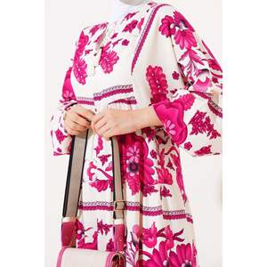 Robe à Motifs avec Col à Glands Prune - Product Image 4