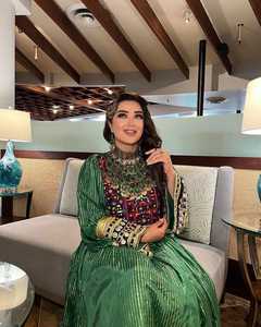 Vente chaude femmes qualité supérieure Afghan Kuchi robe dentelle bouton décoration taille naturelle lavable pour les fêtes de mariage - Product Image 2