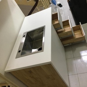 ตู้ครัวไม้ยางพาราขนาดกะทัดรัดพร้อมเคาน์เตอร์หิน 120x60x80 ซม. TBD68001 - Product Image 1