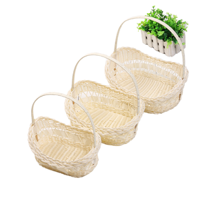 Cesta de Flores Decorativa de Plástico Circular Blanca de Lujo, Ecológica, para Regalos de Boda y Fiestas - Product Image 3