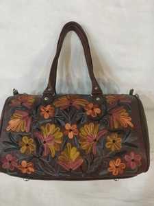 Pochette élégante brodée avec des fleurs, imitation perle, papillon vintage, ensemble complet, chaîne à maillons, sac à breloques - Product Image 3