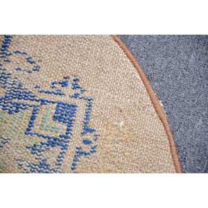 Alfombra Turca Redonda Vintage de 2.5x1.5 pies, Alfombra de Lana Azul Sólida - Product Image 5