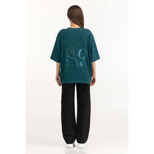 เสื้อยืดไหมพรมโอเวอร์ไซส์สำหรับผู้หญิง WM-KTP-SS26-03-A ผ้าฝ้ายระบายอากาศ น้ำหนักเบา สวมใส่สบาย รับผลิตแบบ OEM ODM เสื้อผ้าฤดูร้อนรักษ์โลก - Product Image 6