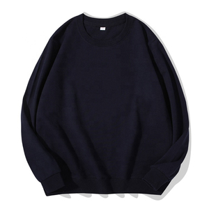 Sudadera de gran tamaño unisex, elaborada con forro polar de algodón 100%, con una sudadera lisa de diseño clásico de cuello redondo - Product Image 1
