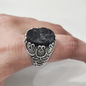 Bague en argent sterling 925 pour homme, avec pierre précieuse naturelle brute de tourmaline noire, pierre de naissance d'octobre, bijoux arabes raffinés, vente en gros - Product Image 3