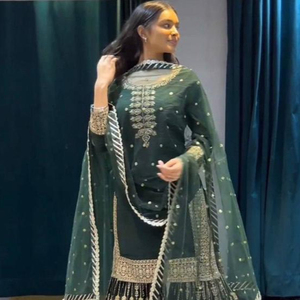 Costume de travail en georgette lourde et en séquence de cordon de haute qualité à la mode avec un travail complet Sarara - Product Image 1