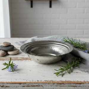 Assiette à dîner chromée de haute qualité, design moderne minimaliste de luxe, polie avec motif personnalisable pour hôtels et événements, MOQ 50 pièces - Product Image 1