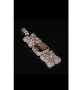 Colgante de Plata 925 Chapado en Oro Rosa Estilo Hip Hop para Hombre, Hecho a Mano con Artesanía Refinada y Materiales de Primera Calidad - Product Image 1