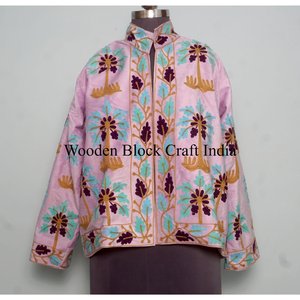 Veste courte d'hiver pour femmes, style vintage, velours rose, motif Suzani bohème, broderie, doublure en coton, matelassée - Product Image 1