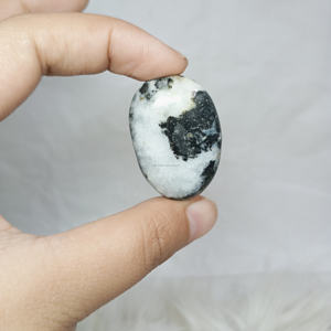 Piedras preciosas de cristal curativas hechas a mano de alta calidad de Indonesia Natural pulida de cebra de jaspe caído 20-30mm - Product Image 4