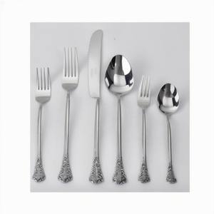 Vente chaude Twisted Tie Poignée En Métal En Acier Inoxydable Couverts Ensemble 5PCS Miroir Poli Couteau Fourchette Cuillère Couverts Ensemble De SCI - Product Image 4