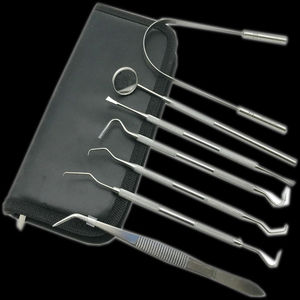 Juego de 7 Piezas de Acero Inoxidable para Examen Dental, Raspador de Sarro, Limpiador de Lengua, Palillos de Dientes, Pinzas, Espejo - Reutilizable, Uso Manual - Product Image 6