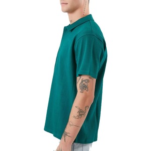 เสื้อโปโลชายเสื้อถักวาฟเฟิลแขนสั้นโลโก้ออกแบบได้ตามต้องการ - Product Image 2