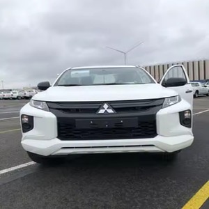 Mitsubishi L200 GL Doble Cabina 2023 USADA, Diésel 2.5L, 5-MT - Product Image 1