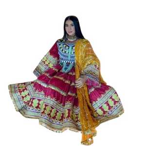 Vestido antiguo Afghani Vintage Banjara con bordado a mano en él vestido bohemio único - Product Image 1