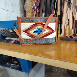 Sac de couverture de selle de vente chaude conception de bohème sac de seau usiné à la main floral fabrication en gros indienne - Product Image 5