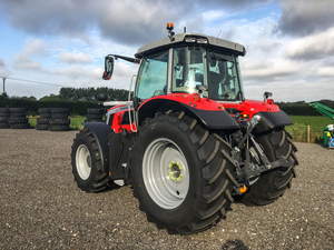 Cheap2025 Massey Ferguson Tractores 120HP 4WD Tractor agrícola de alto rendimiento Precio de fábrica al por mayor Venta caliente Equipo duradero - Product Image 3