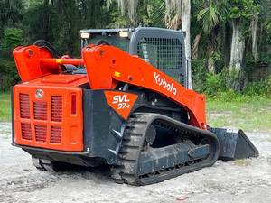 Kubota 2024-Minicargador de orugas con cabina de alto flujo con cubo, - Product Image 4