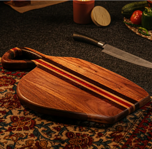 Planche à découper pour fromage NordCraft, style scandinave, en bois anglais, fabriquée à la main, écologique, résistante au lave-vaisselle, légère - Product Image 1