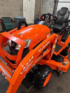 Pour tracteur à roues BX2380 22 CV, usage agricole compact avec moteur, pompe et composants principaux de la boîte de vitesses - Product Image 4