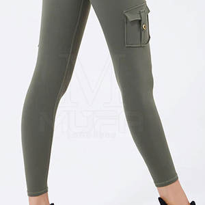 Ensembles de yoga fitness pour femmes les plus vendus Leggings et shorts sans couture à motif solide de qualité pour adultes - Product Image 5