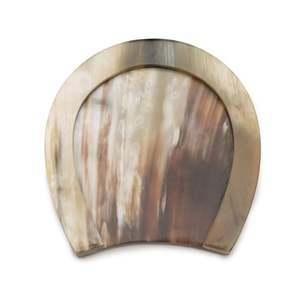 Sous-verres en corne au design solide pour la maison et les restaurants, couleur corne naturelle et finition polie optimale, design moderne - Product Image 1