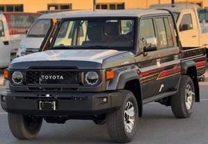 Toyota Land Cruiser Pick Up 2025 SOLO PARA EXPORTACIÓN - TOYOTA LC79 DOBLE CABINA LX-Z A/T 4.0 - Product Image 3