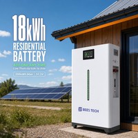 Batterie murale LiFePO4 BEES TECH 18 kWh 360 Ah avec transmetteur WiFi pour l'alimentation hors réseau des cabanes, également disponible en 15 kWh, 16 kWh, 17 kWh