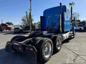 Camion tracteur poids lourd routier 6x4 avec cabine couchette diesel pour le transport logistique commercial - Product Image 2